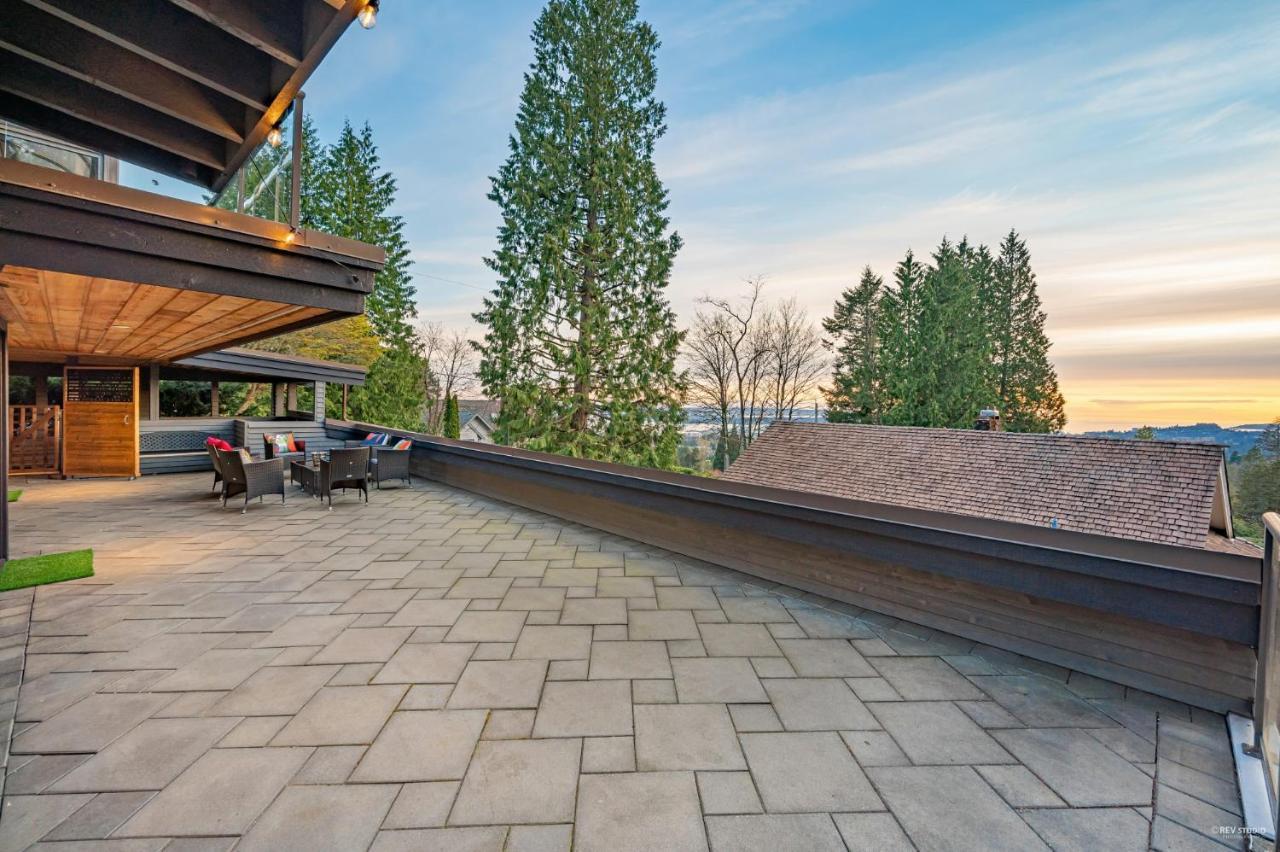 Seymour Private Bedroom, Ensuite Bathroom With Shared Pool, Hot Tub With Views North Vancouver Dış mekan fotoğraf
