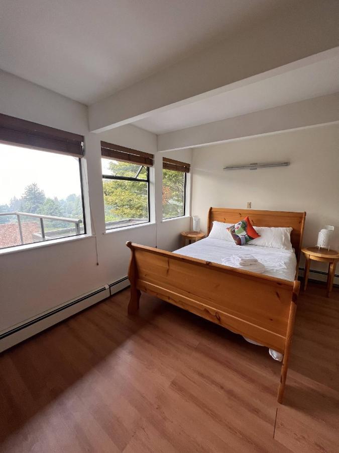 Seymour Private Bedroom, Ensuite Bathroom With Shared Pool, Hot Tub With Views North Vancouver Dış mekan fotoğraf
