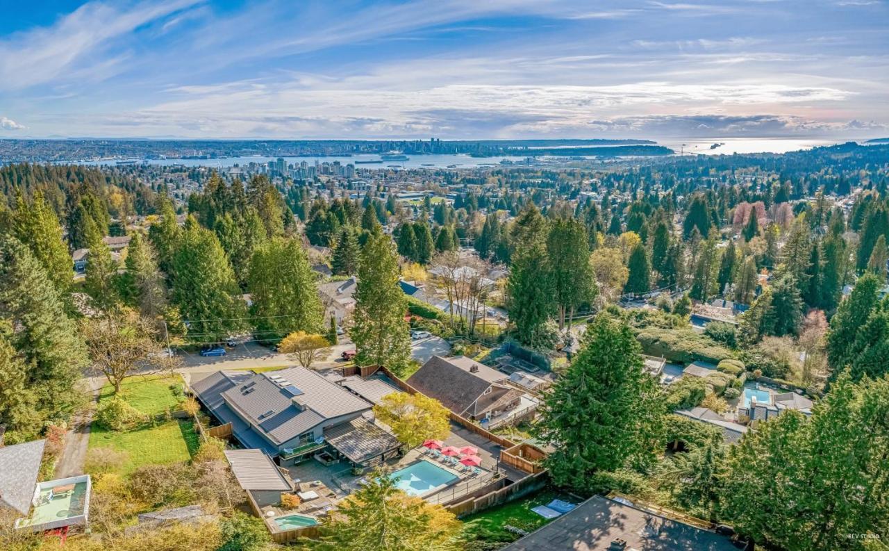 Seymour Private Bedroom, Ensuite Bathroom With Shared Pool, Hot Tub With Views North Vancouver Dış mekan fotoğraf