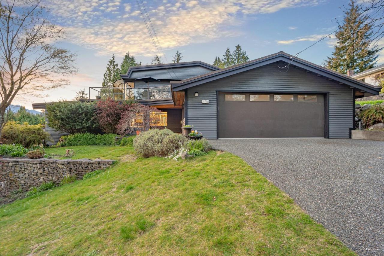 Seymour Private Bedroom, Ensuite Bathroom With Shared Pool, Hot Tub With Views North Vancouver Dış mekan fotoğraf