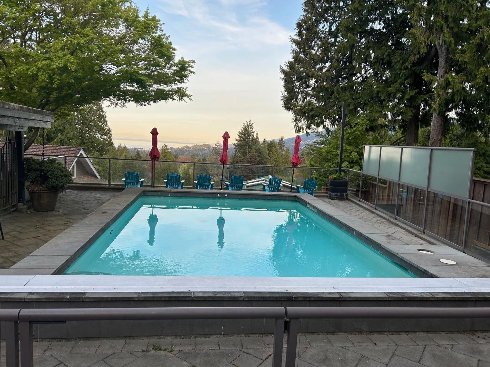 Seymour Private Bedroom, Ensuite Bathroom With Shared Pool, Hot Tub With Views North Vancouver Dış mekan fotoğraf