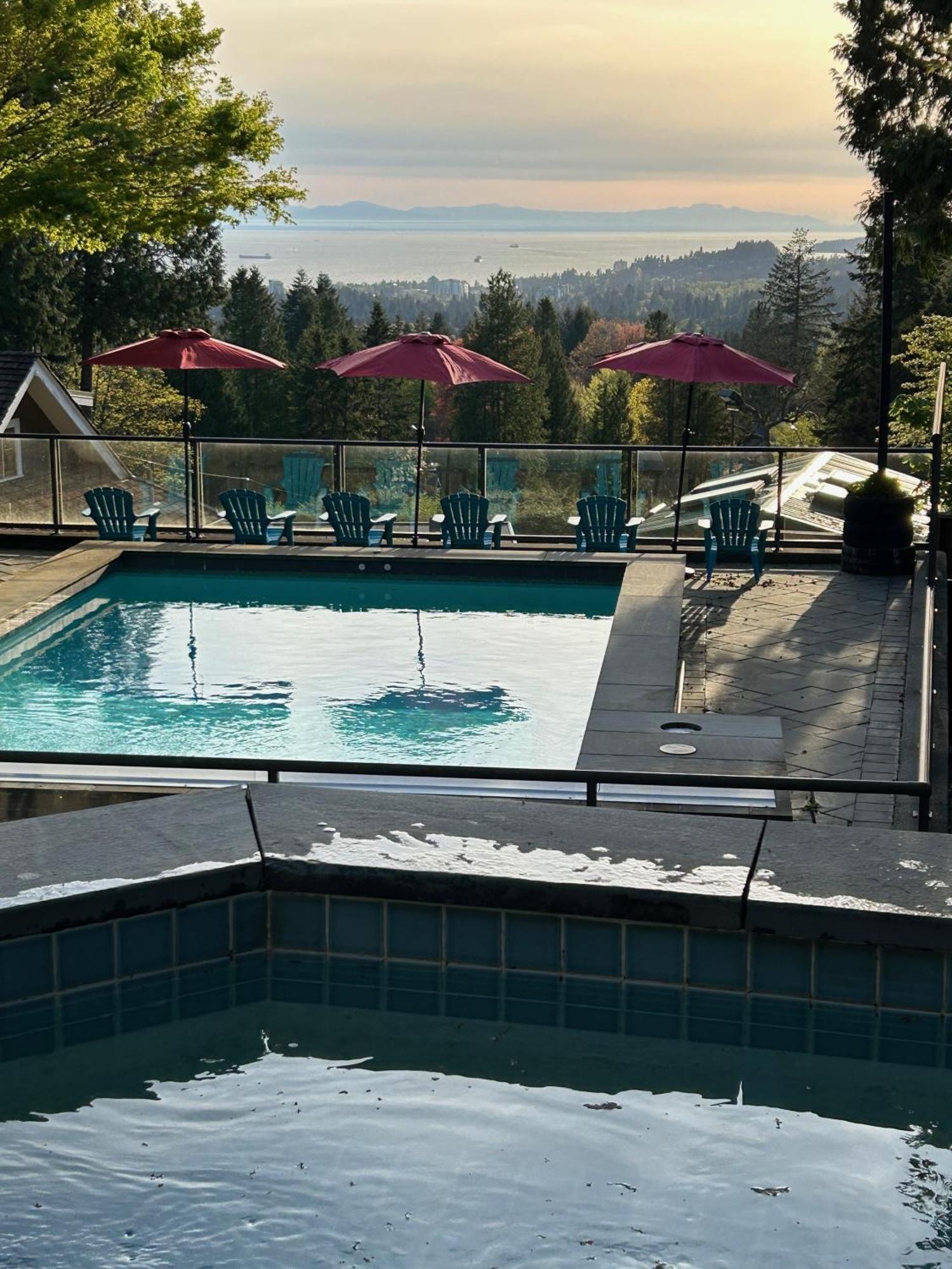 Seymour Private Bedroom, Ensuite Bathroom With Shared Pool, Hot Tub With Views North Vancouver Dış mekan fotoğraf