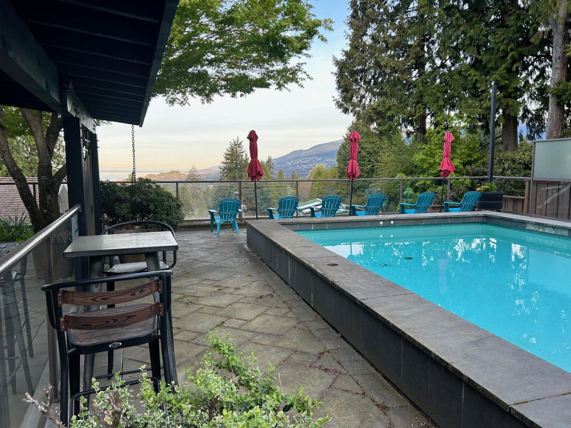 Seymour Private Bedroom, Ensuite Bathroom With Shared Pool, Hot Tub With Views North Vancouver Dış mekan fotoğraf