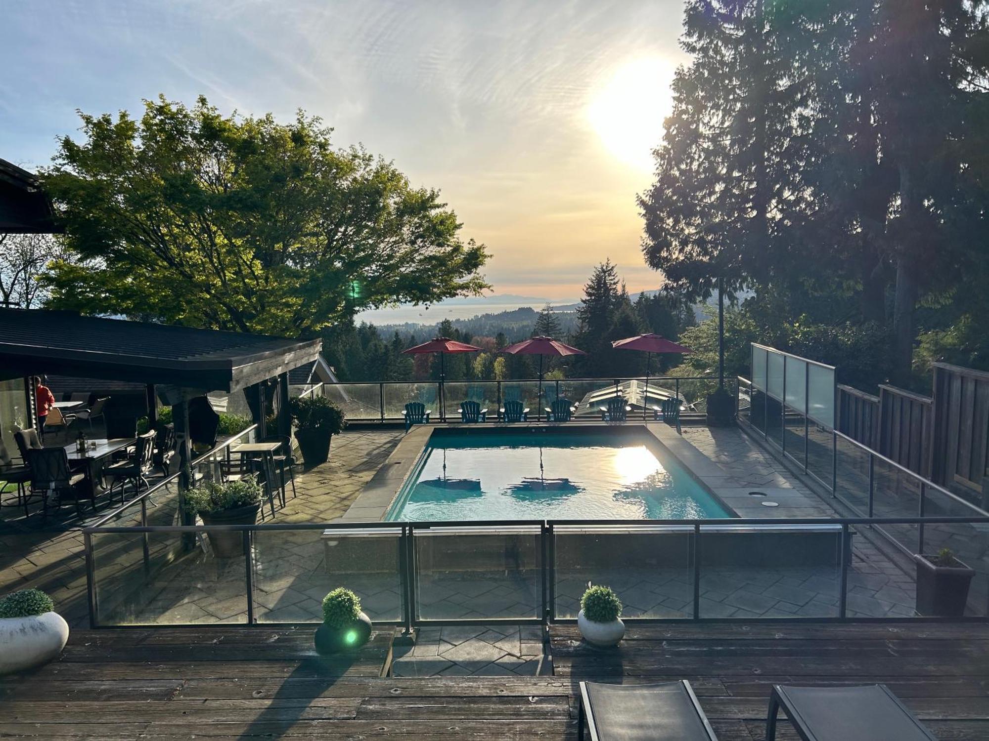 Seymour Private Bedroom, Ensuite Bathroom With Shared Pool, Hot Tub With Views North Vancouver Dış mekan fotoğraf
