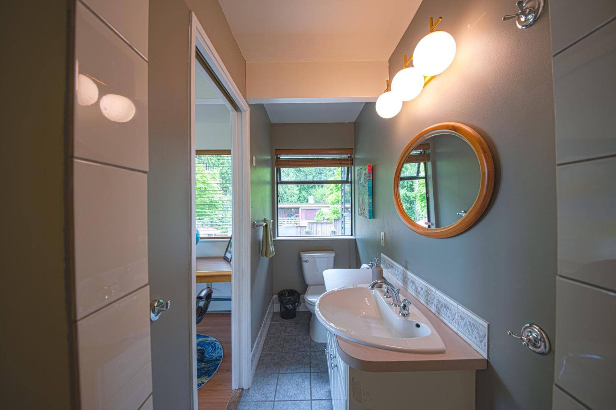 Seymour Private Bedroom, Ensuite Bathroom With Shared Pool, Hot Tub With Views North Vancouver Dış mekan fotoğraf