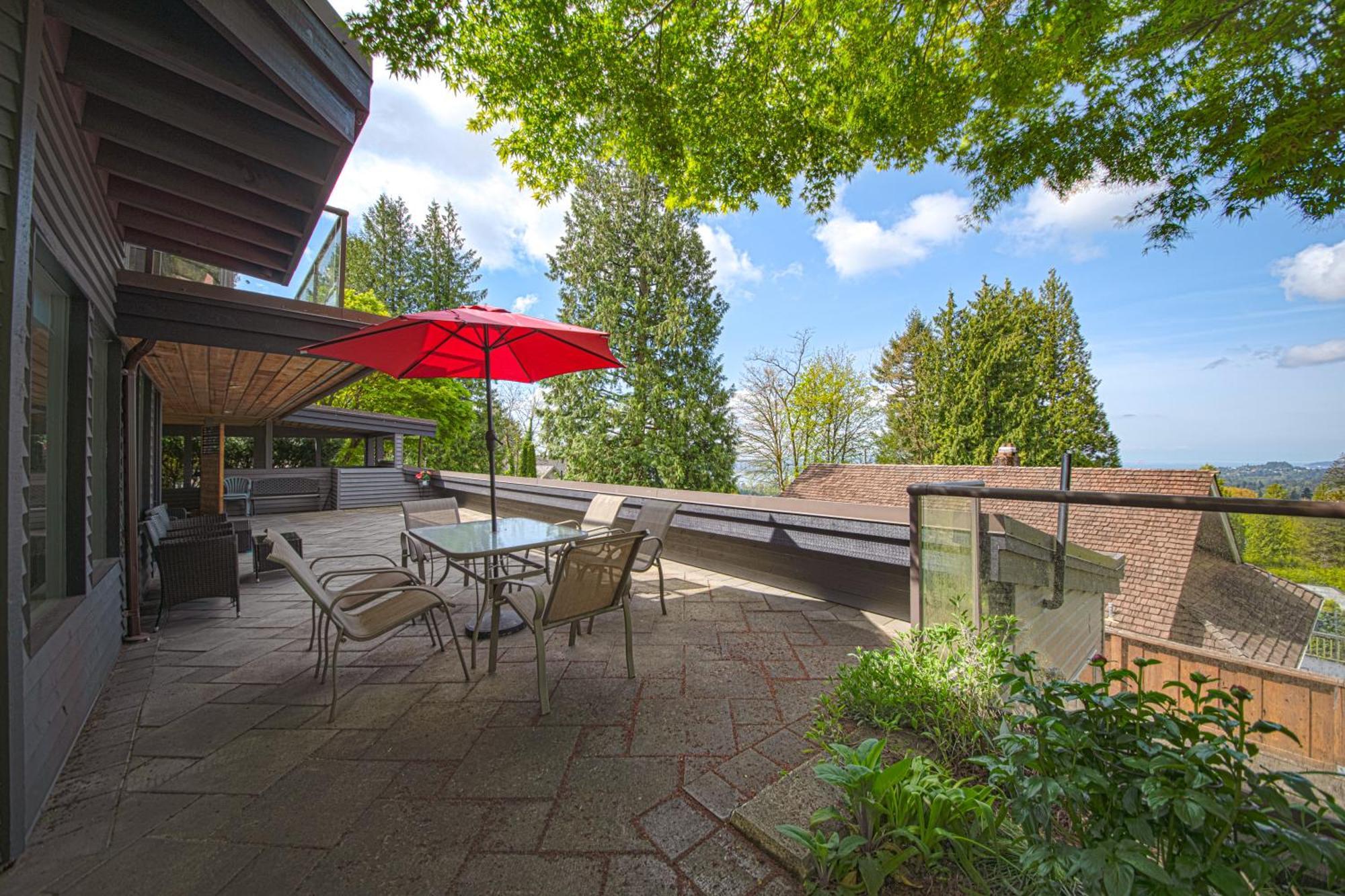 Seymour Private Bedroom, Ensuite Bathroom With Shared Pool, Hot Tub With Views North Vancouver Dış mekan fotoğraf