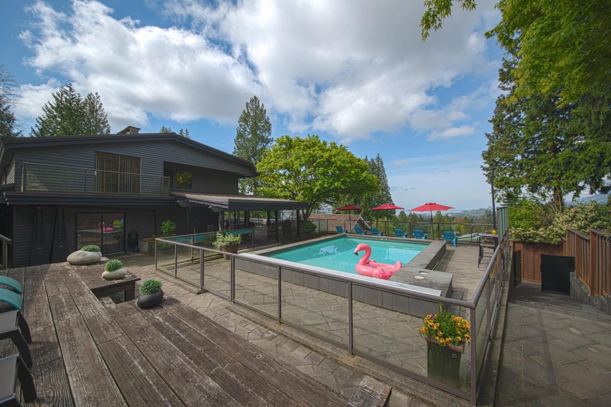 Seymour Private Bedroom, Ensuite Bathroom With Shared Pool, Hot Tub With Views North Vancouver Dış mekan fotoğraf